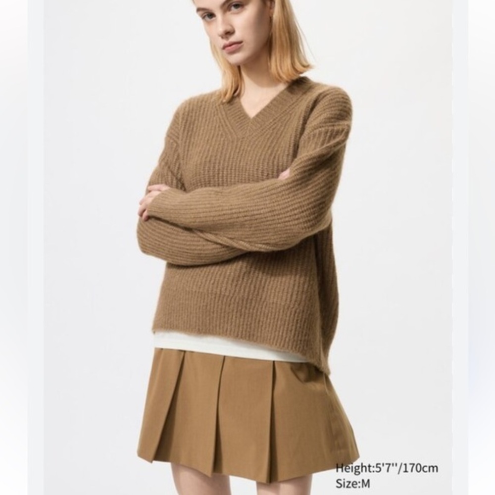 Uniqlo V-Neck Chunky Knit Brown Wool Blend Sweater in Brown size Large nwt